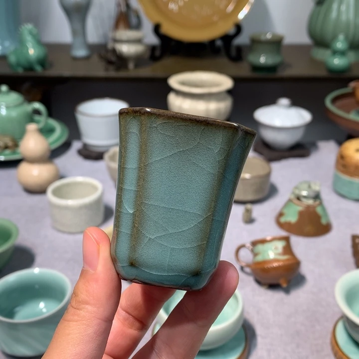 龙泉青瓷铁胎闻香杯