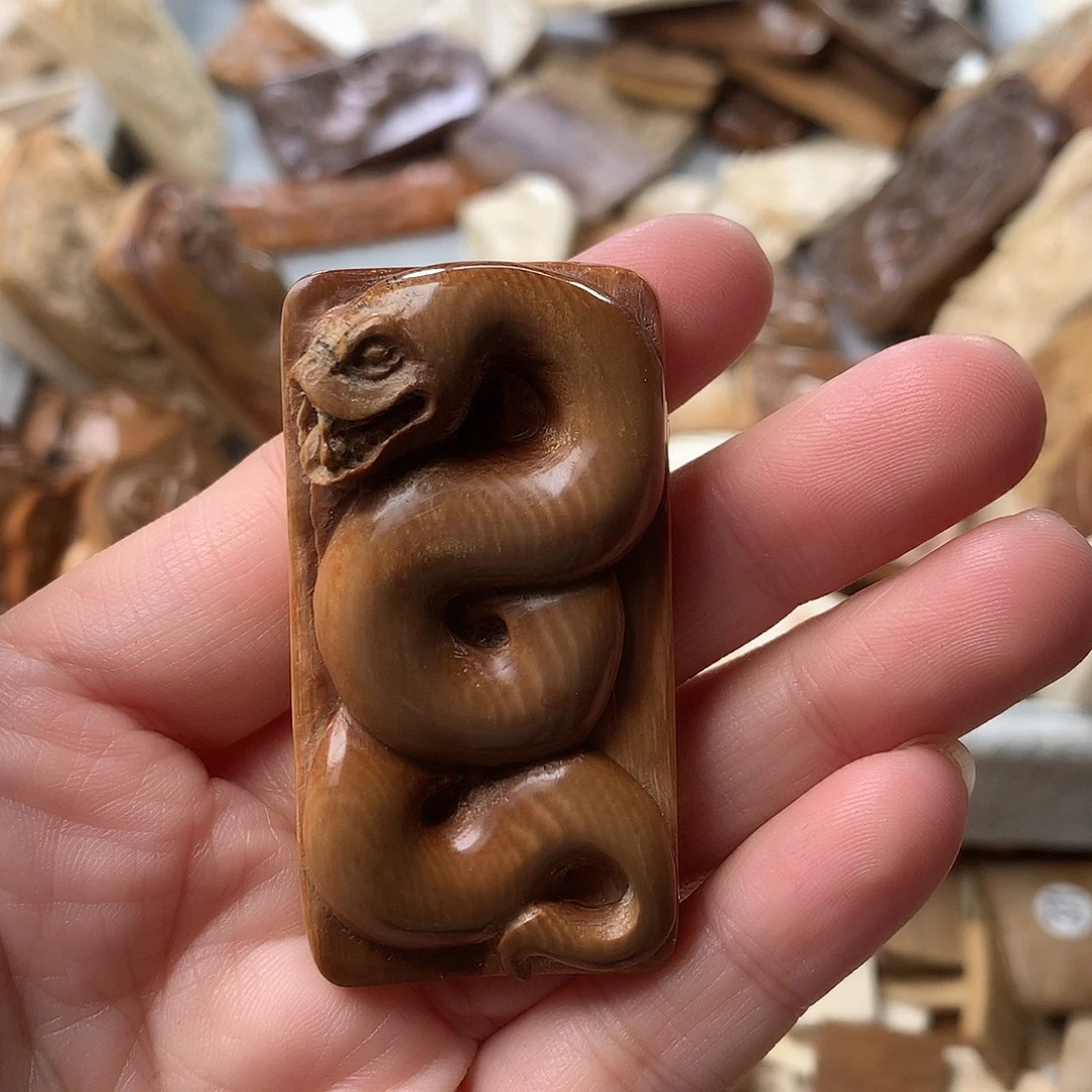 泥塑不打孔联系客服