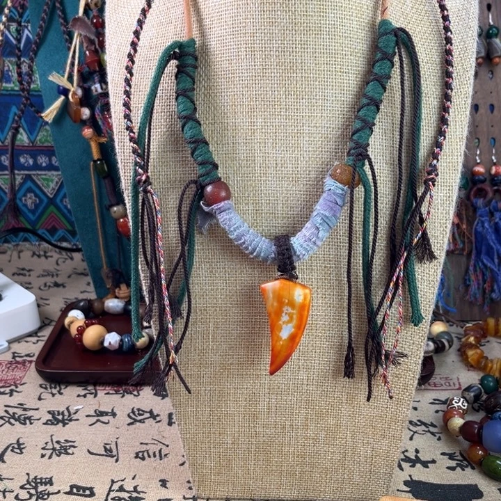 玛瑙/玉髓未镶嵌颈饰