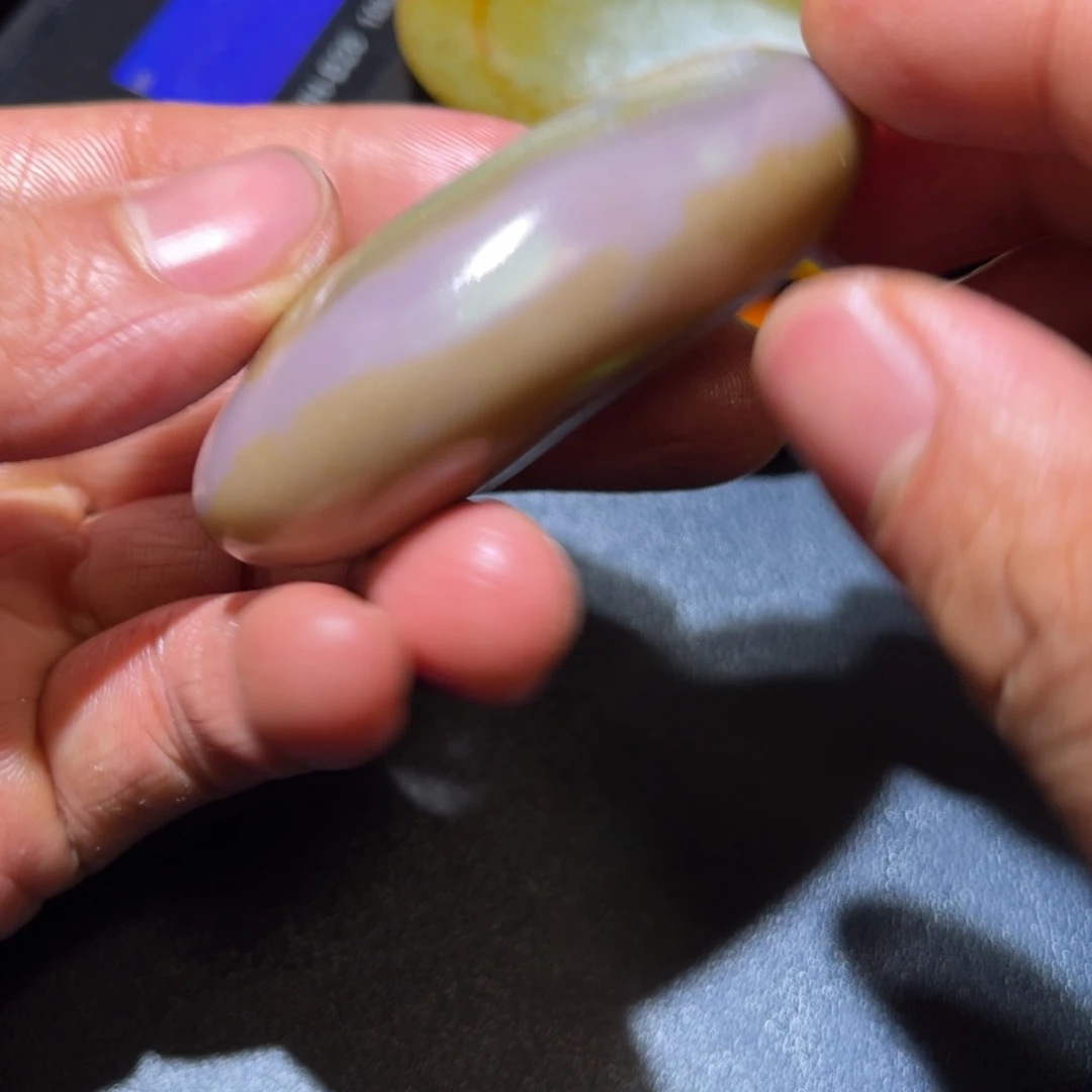 和田玉未镶嵌珠宝奇石