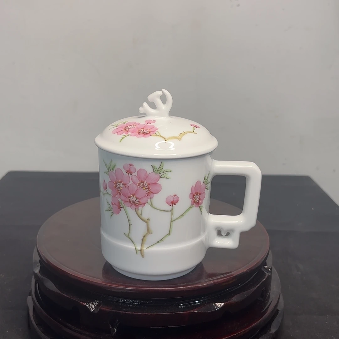 陶摆件景德镇陶瓷水点桃花办工杯