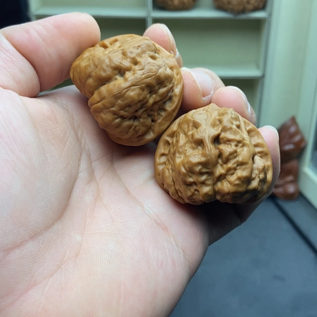 文玩核桃吊坠蛤蟆40红皮