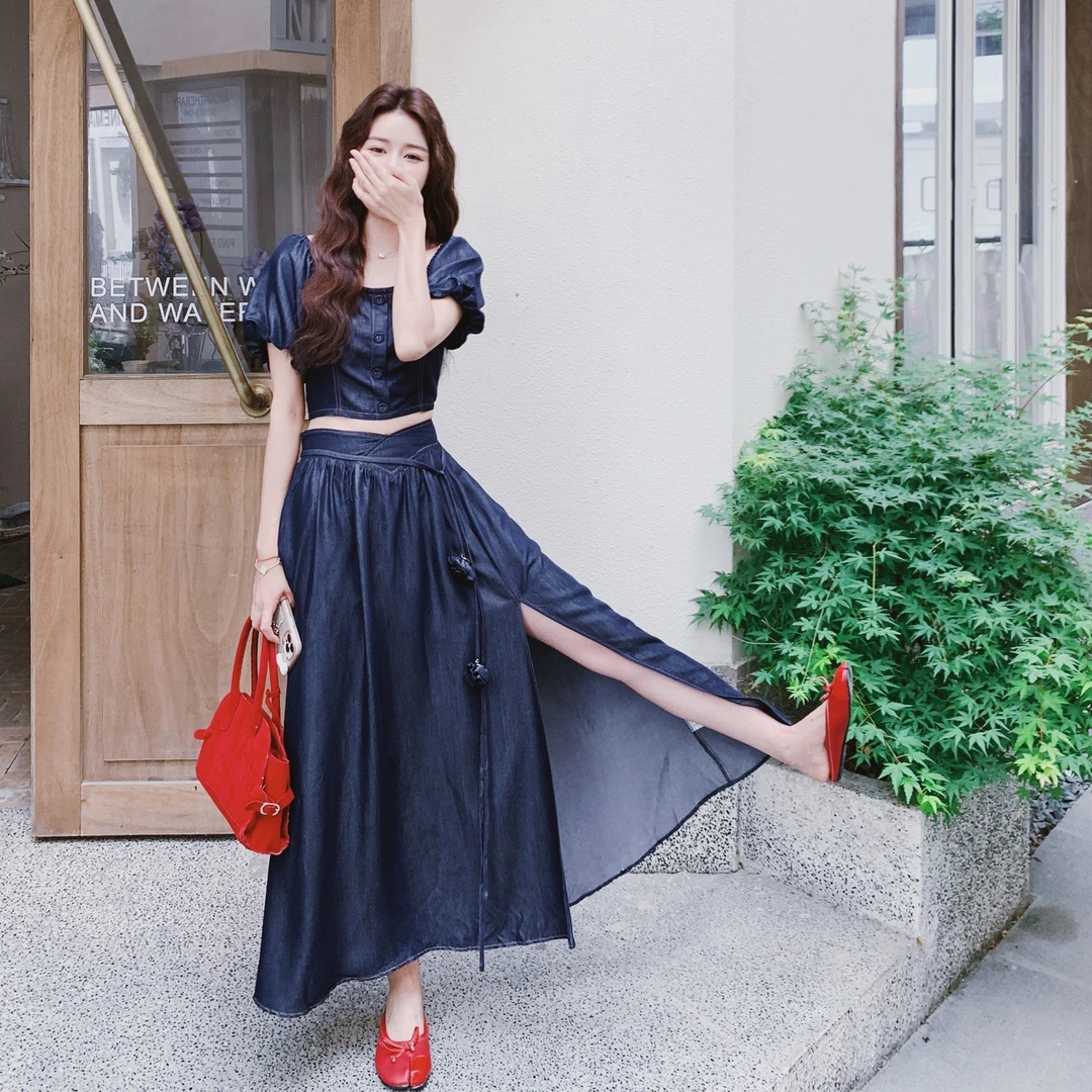 复古港风牛仔套装裙女2025夏新设计感泡泡袖上衣开叉半身裙两件套