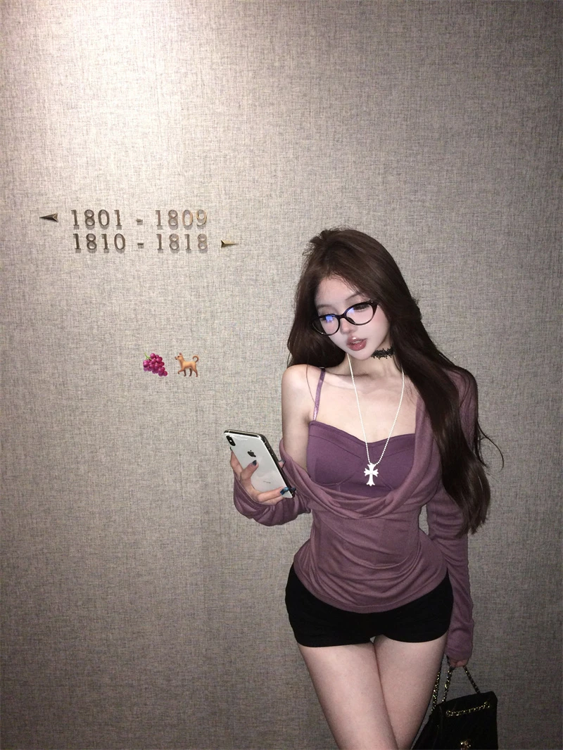 2025年辣妹纯欲鱼骨抹胸吊带加荡领正肩长袖针织上衣显瘦短裤套装