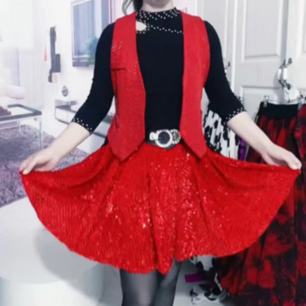 新潮舞广场舞亮片半身舞蹈裙