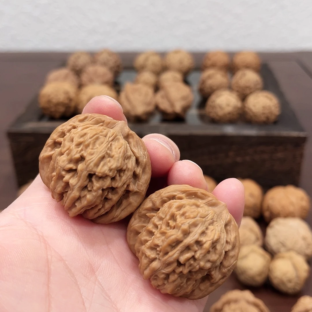 文玩核桃吊坠时**头