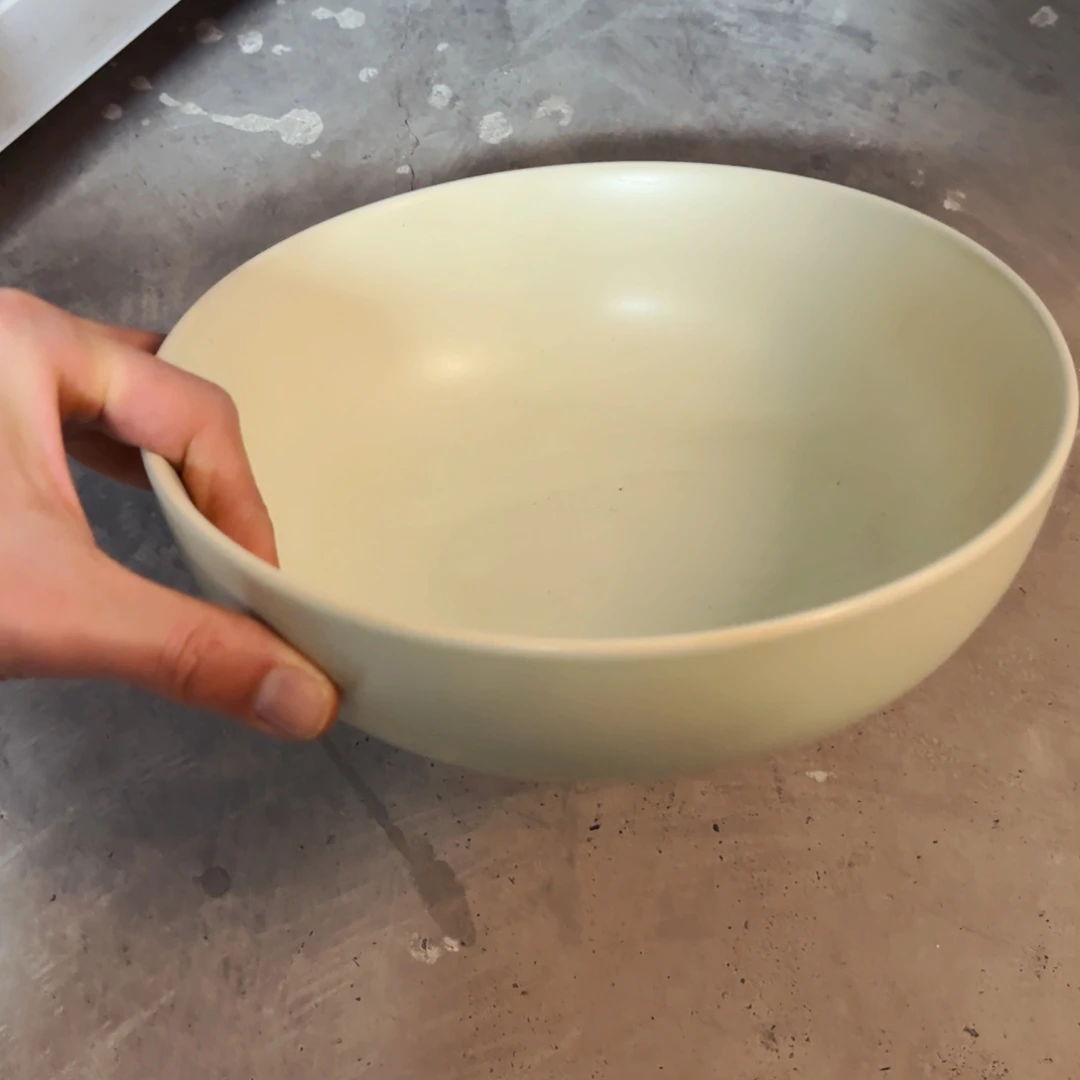 白瓷九寸大汤盆粗陶