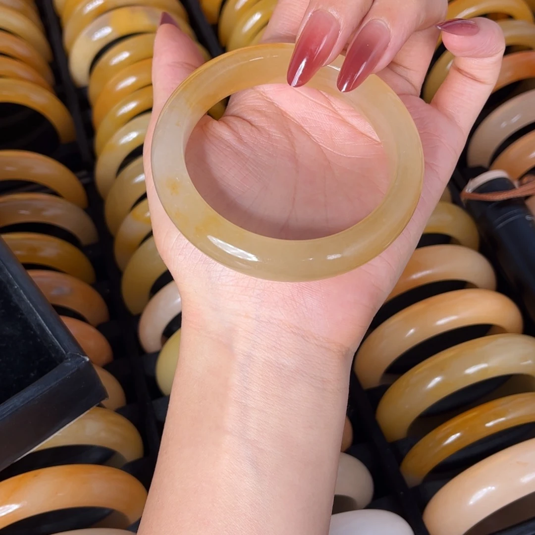 石英质玉（黄龙玉）未镶嵌手镯