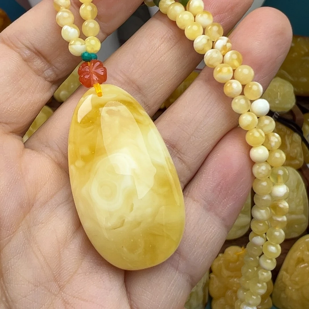 蜜蜡吊坠(赠链)未镶嵌