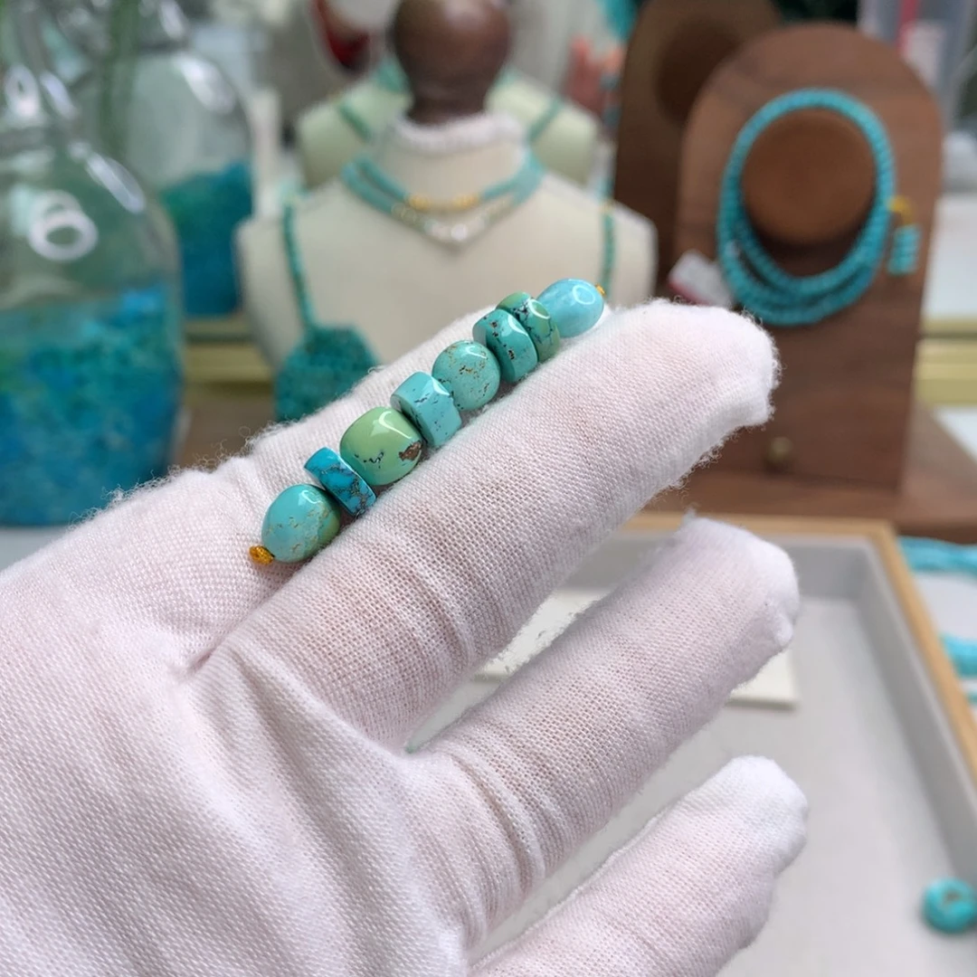 绿松石未镶嵌饰品