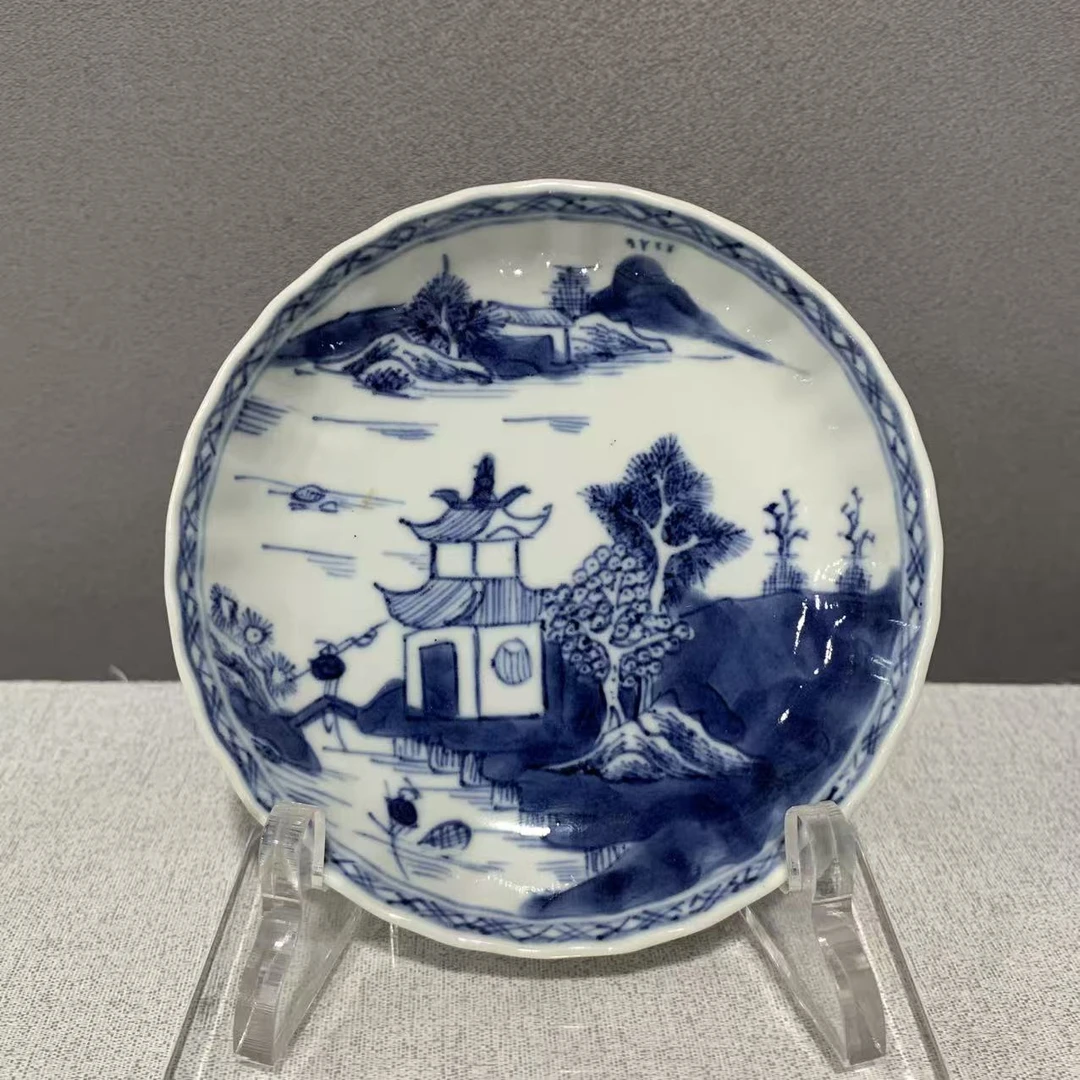 A0831069 清代 青花山水亭台人物纹碟（直径约10.3）