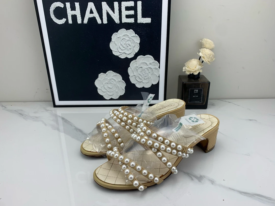 95新 Chanel/香奈儿 粗跟珍珠凉鞋 37码/jm01025