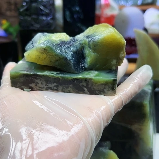 单***族和田玉（糖玉）未镶嵌挂件