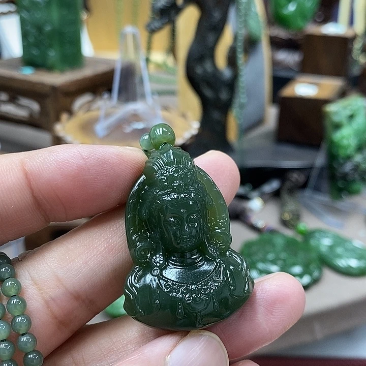 *****和田玉（碧玉）未镶嵌颈饰