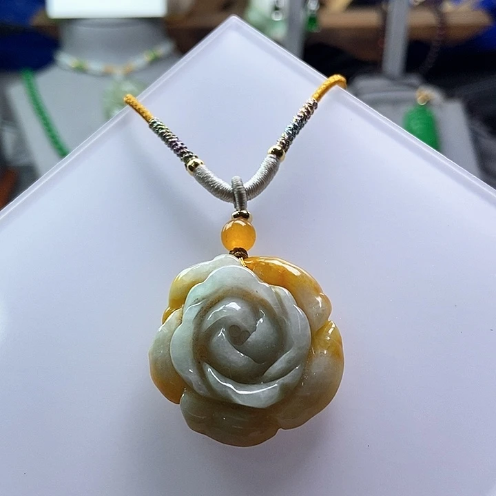 吊坠(赠链)未镶嵌翡翠