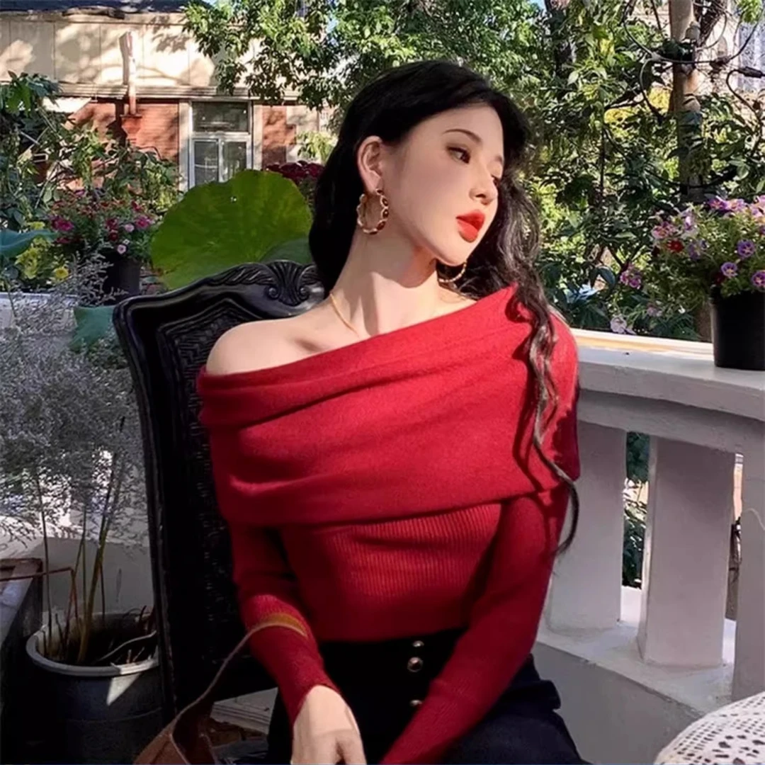 一字肩毛衣女2025新款纯欲风大翻领露肩温柔气质长袖针织衫秋冬季