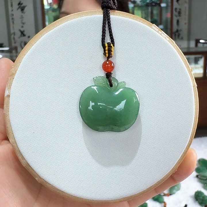 密玉（石英质玉）未镶嵌颈饰