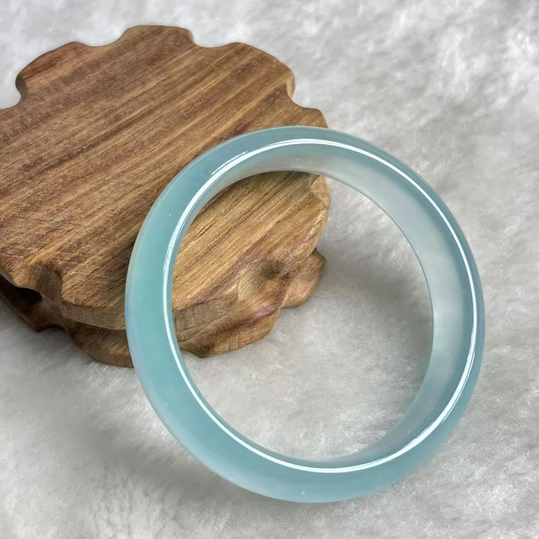 浅蓝正圈高端手镯美观大气美轮美奂尽显魅力