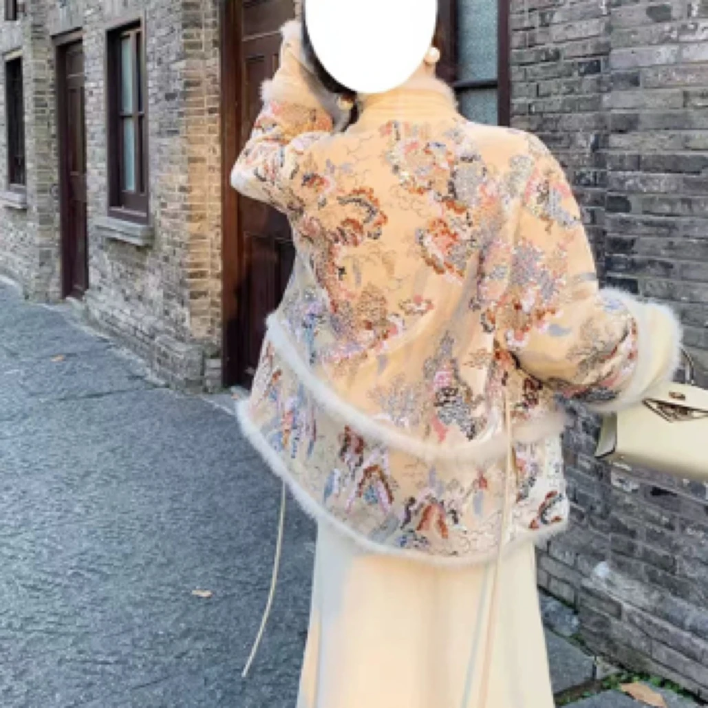 青闺令丝绒国风外套秋冬款提花撞色亮片复古V领加厚新中式棉服