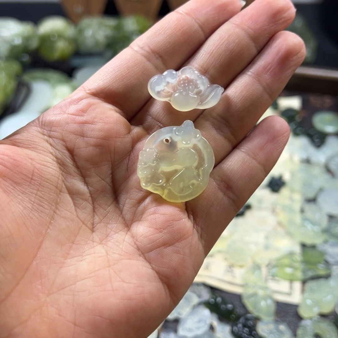 蛇纹石玉未镶嵌吊坠(不含链)