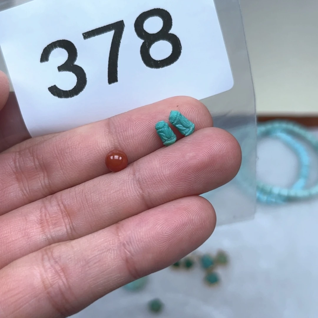 南红玛瑙未镶嵌珠宝奇石