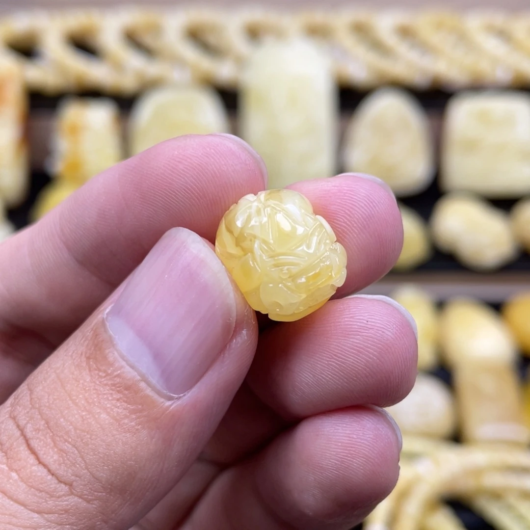 裸石琥珀未镶嵌琥珀蜜蜡