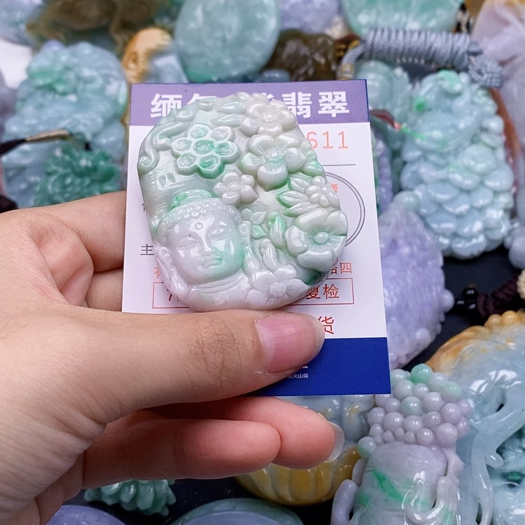 吊坠(不含链)未镶嵌翡翠