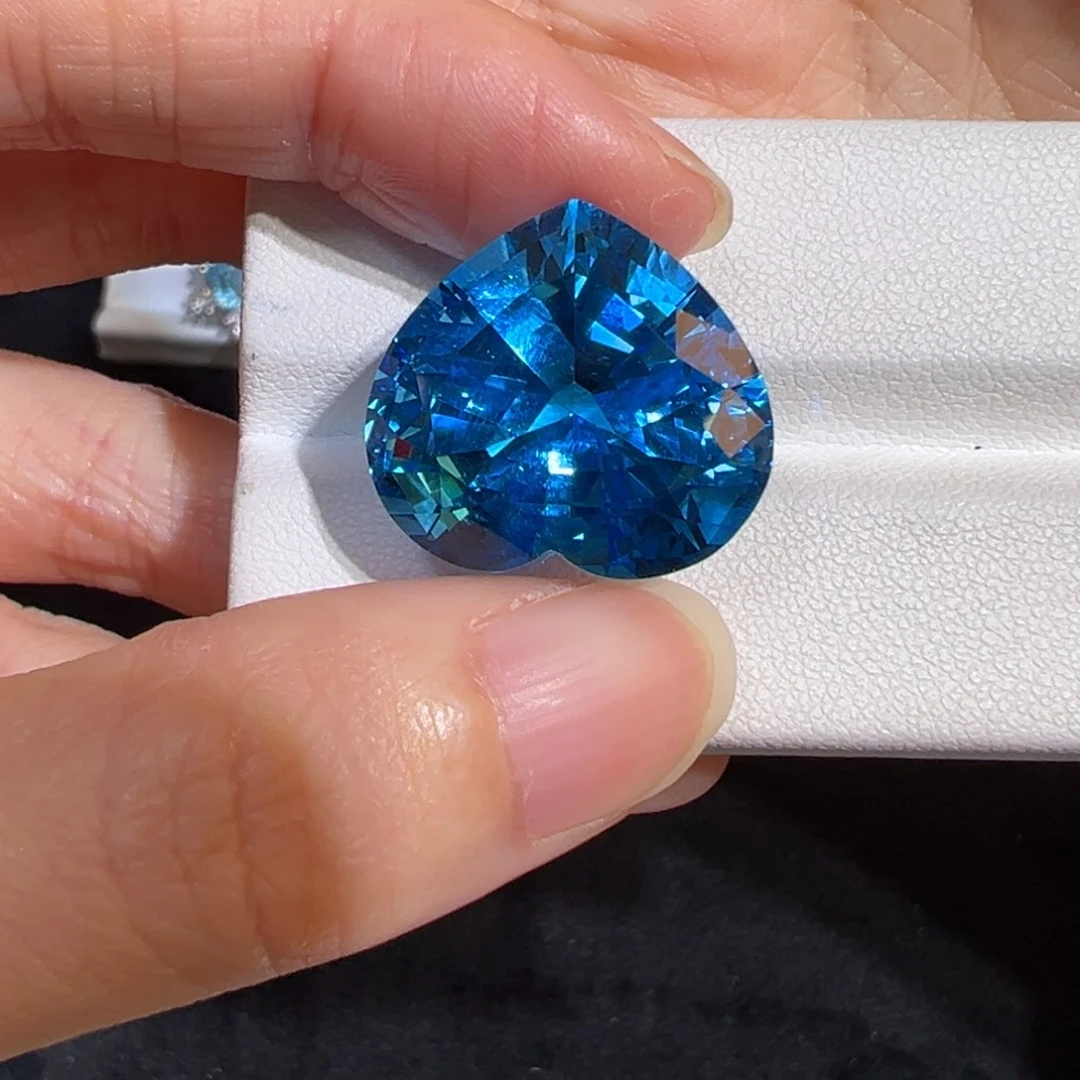 托帕石裸石37.3ct魔鬼蓝