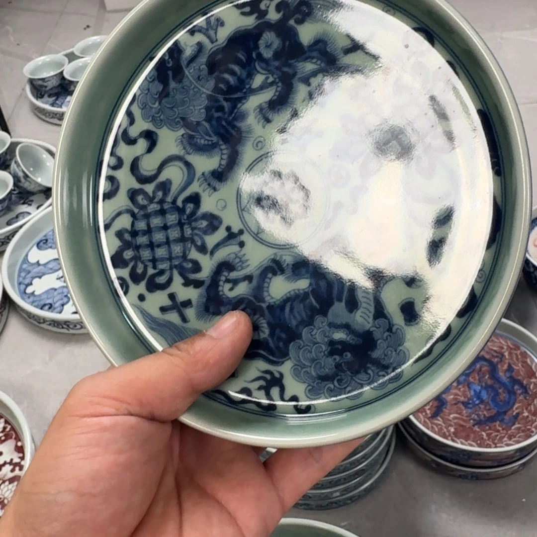 摆件清釉青花狮子大壶承