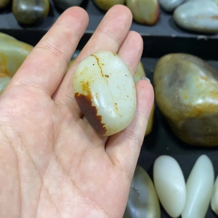 青***客和田玉（糖玉）未镶嵌挂件