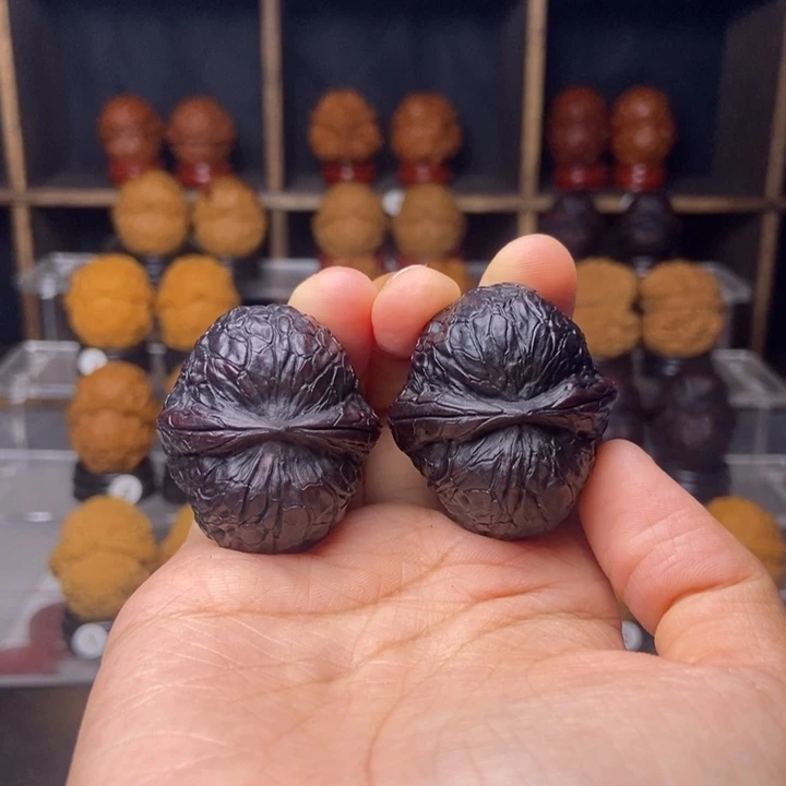 文玩核桃吊坠金锭子25