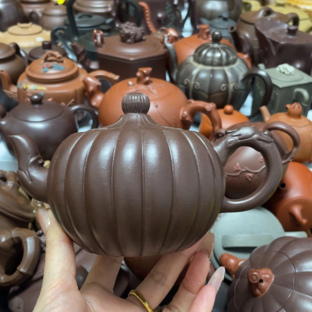 茶壶底槽青紫砂艺术作品