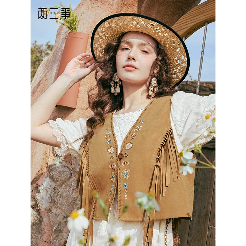 两三事荒野韵脚百搭流苏刺绣麂皮马甲女马夹外套