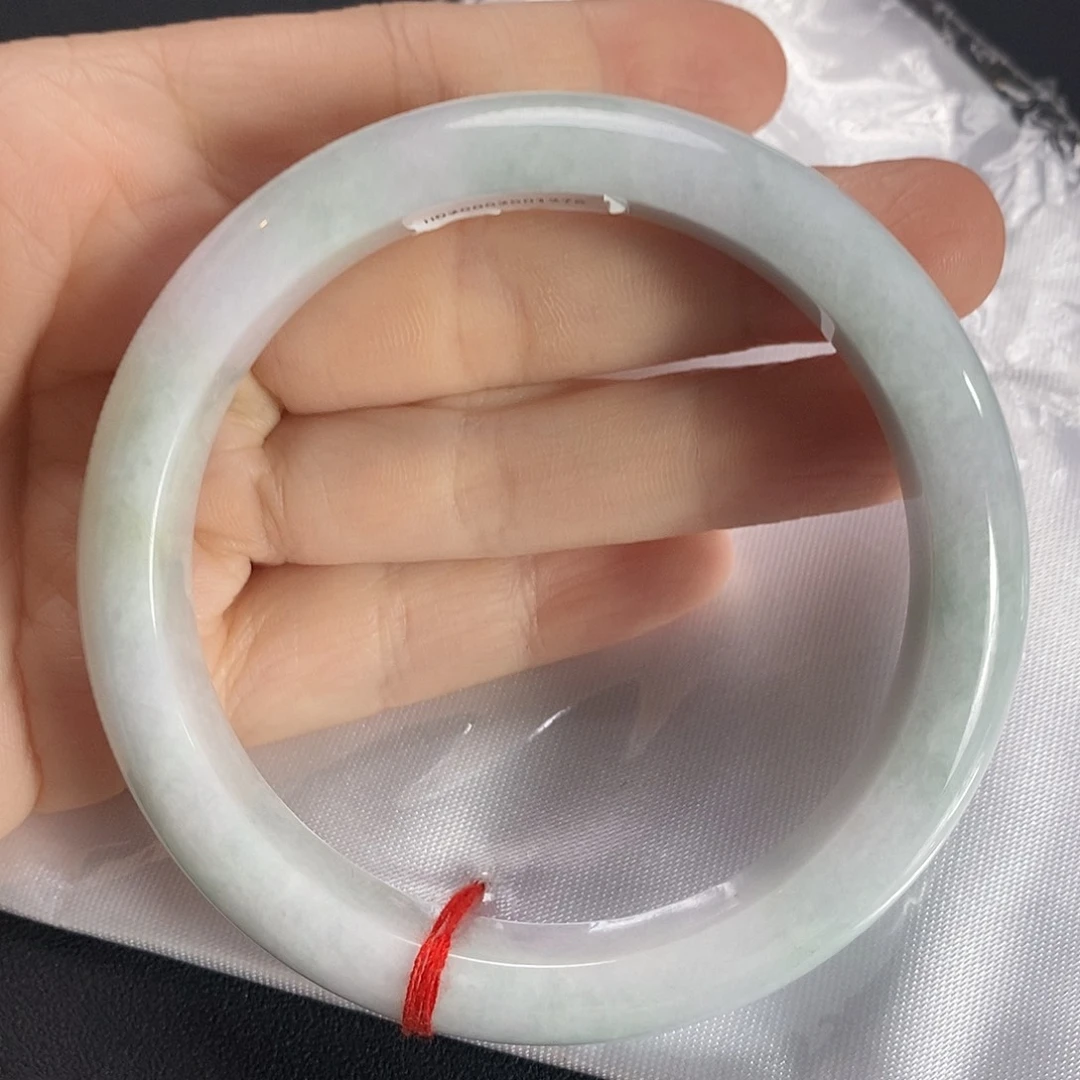 翡翠未镶嵌手镯66圈