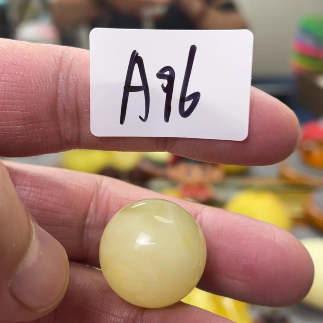 手链琥珀未镶嵌多样性发，发其中一件