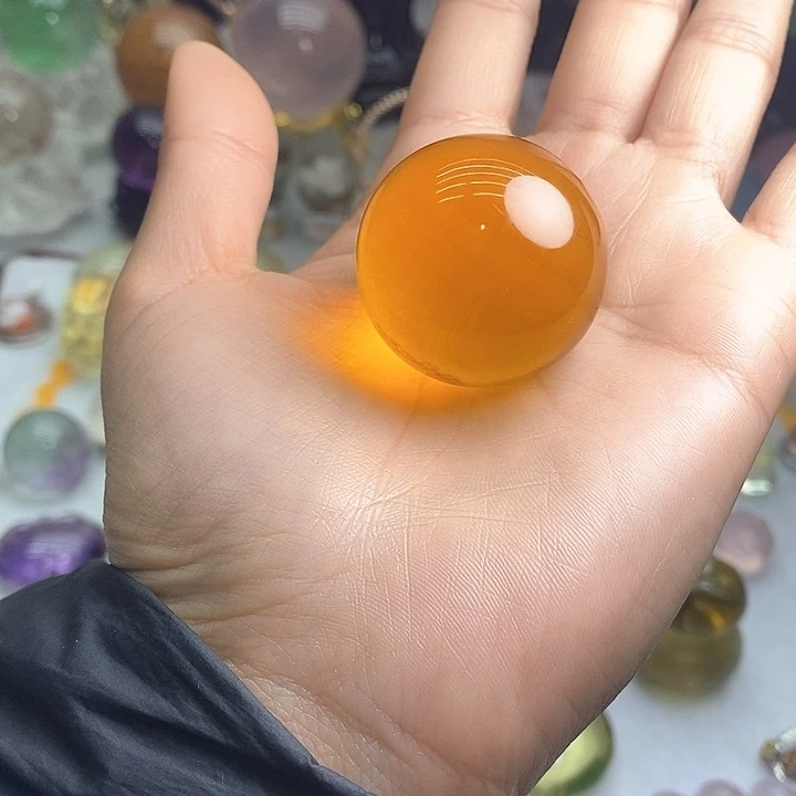 水晶摆件未镶嵌小*子摆件