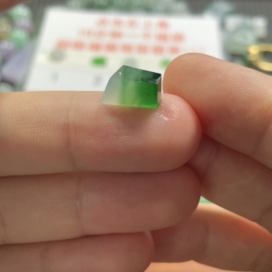 未镶嵌定制翡翠翡翠