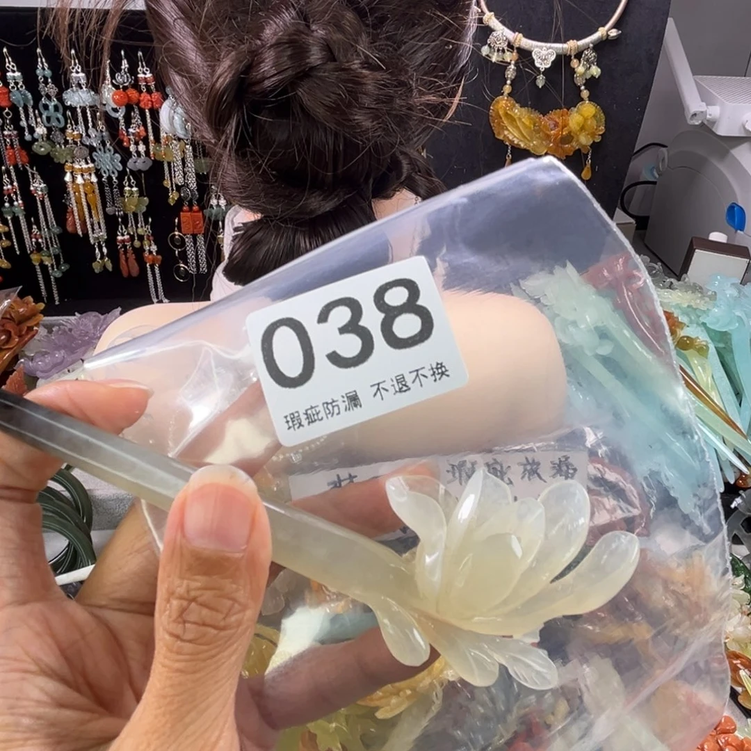 未镶嵌岫玉发饰?****?