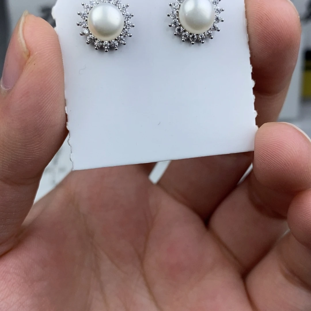 淡水珍珠未镶嵌耳饰