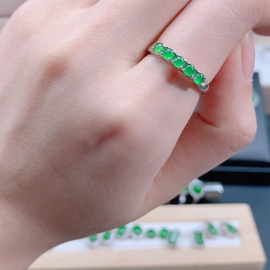 翡翠银S925镶嵌戒指天然翡翠