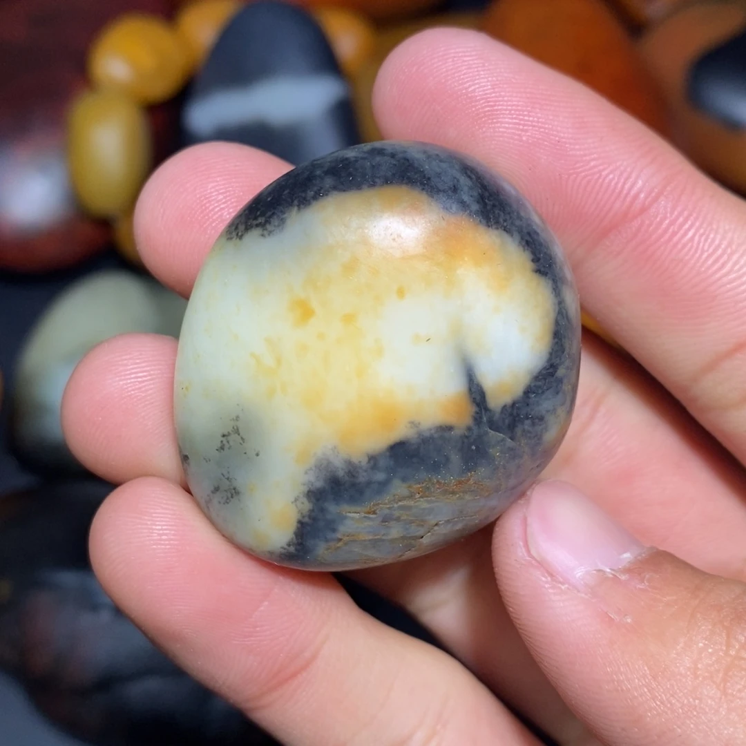 和田玉未镶嵌珠宝奇石