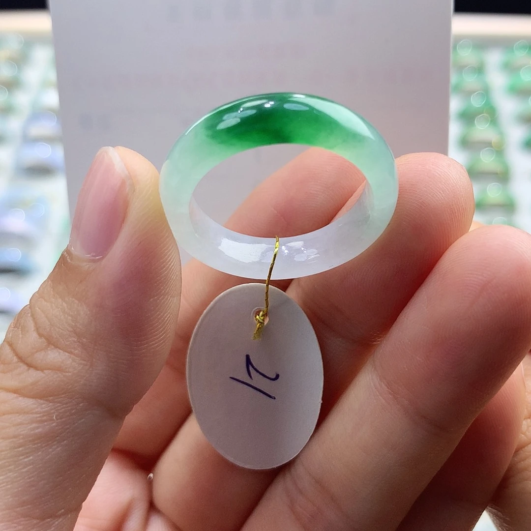 翡翠戒指未镶嵌21圈