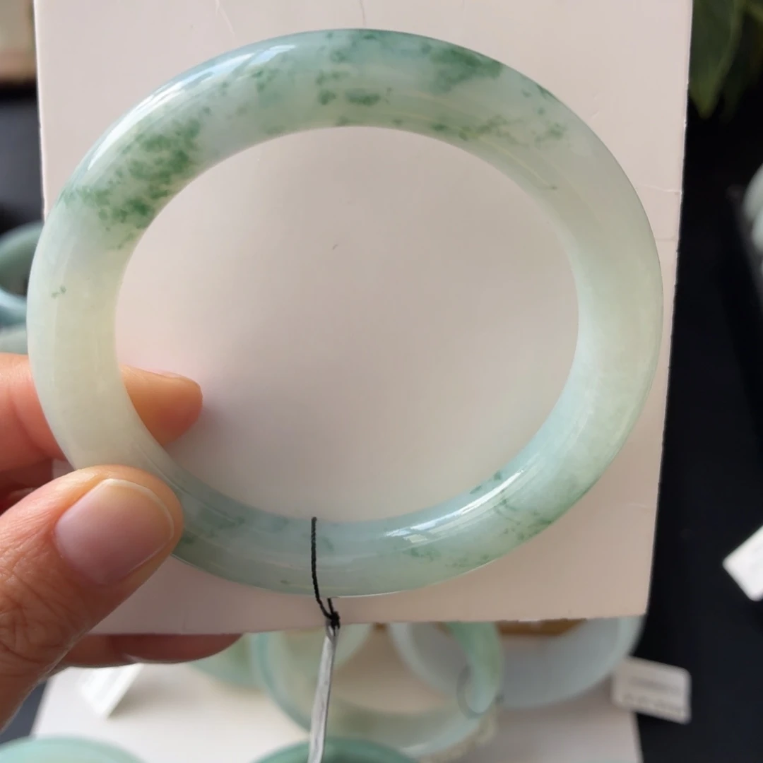 翡翠未镶嵌手镯天然