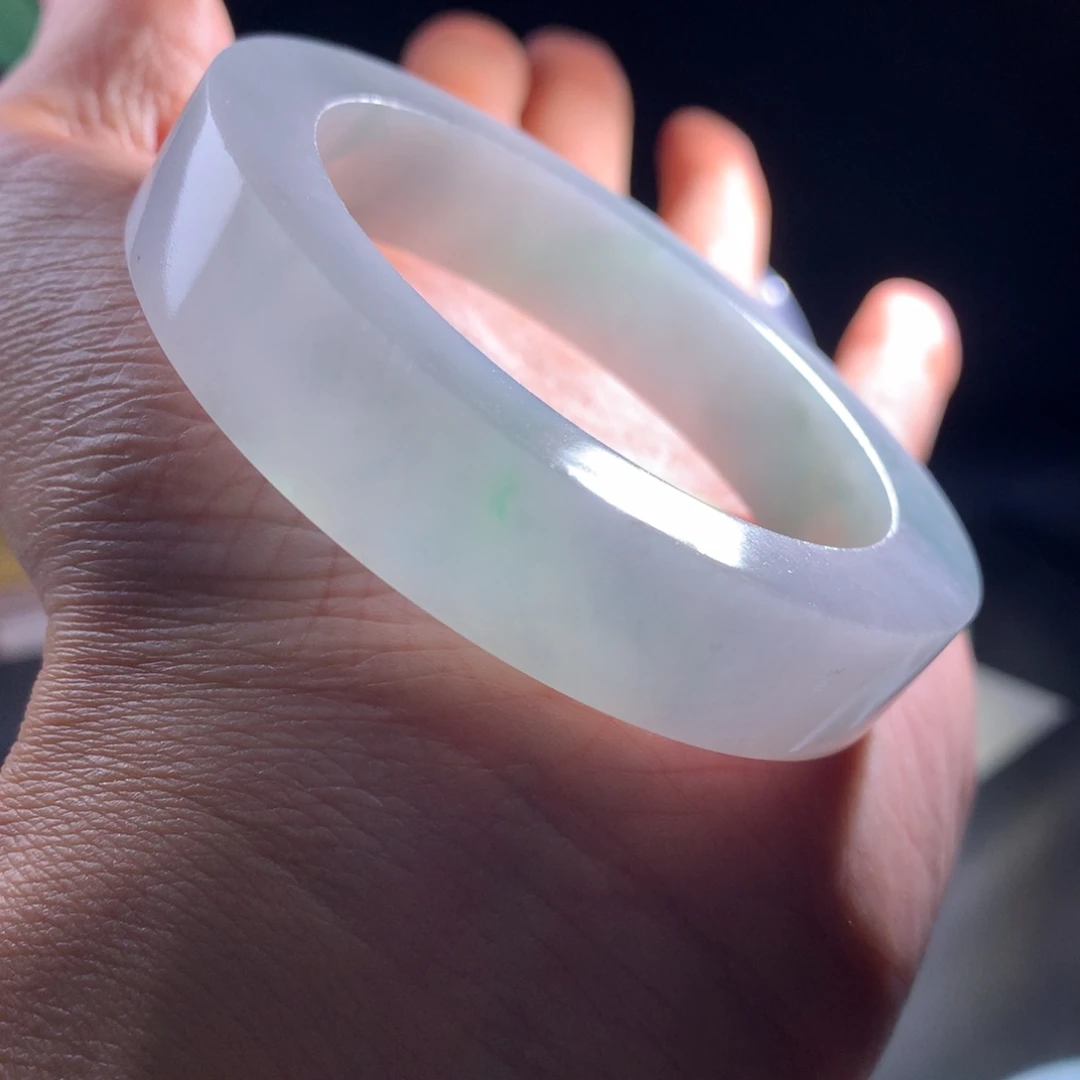 定制翡翠未镶嵌手镯