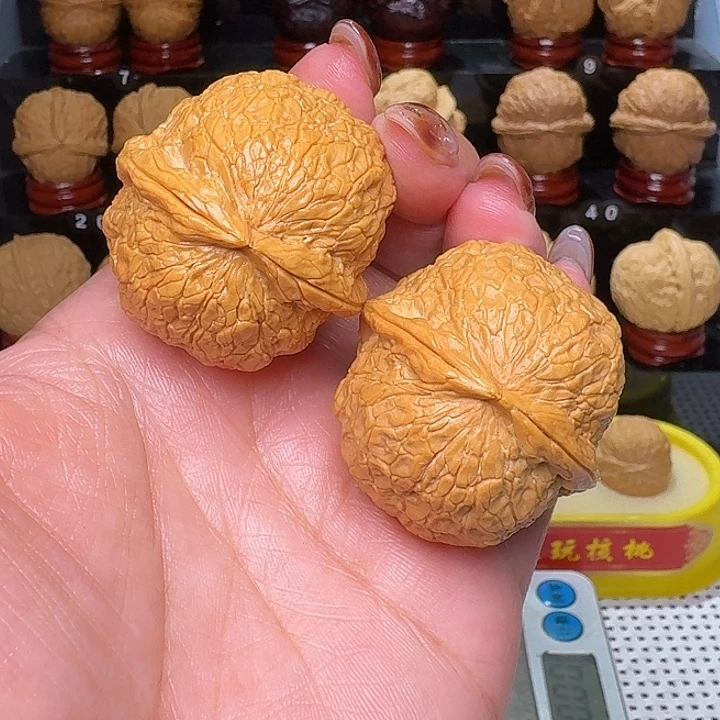 文玩核桃把件金丝绣球39尺…………01号