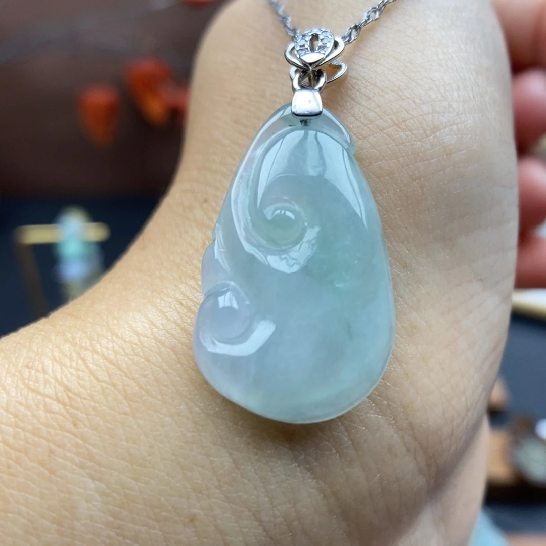 【闪购商品】颈饰银S925镶嵌翡翠10