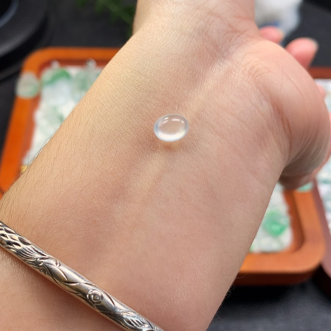 吊坠(不含链)未镶嵌翡翠蛋面