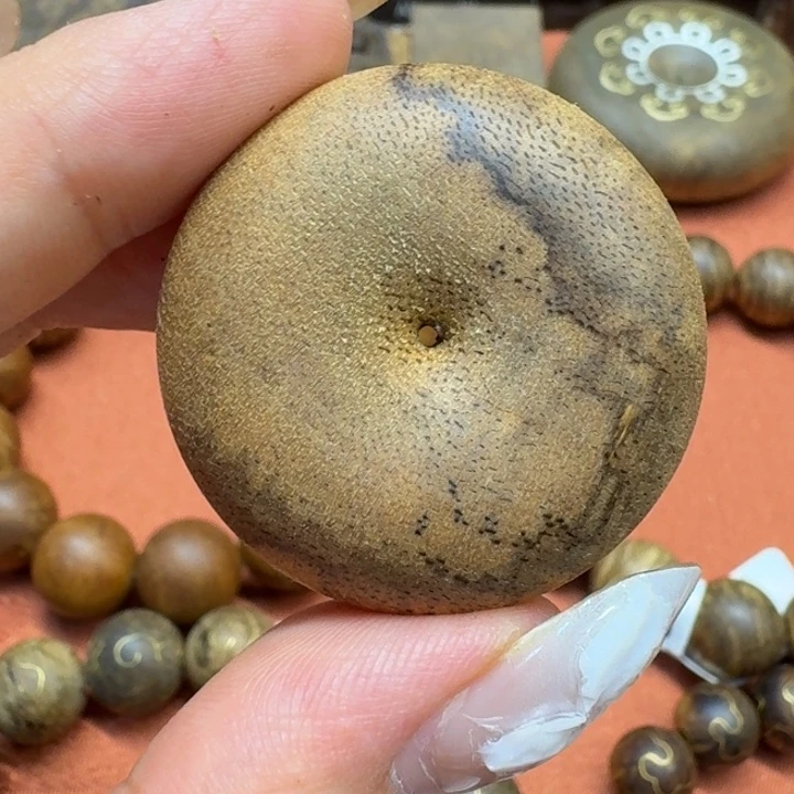 大叶紫檀（黑酸枝木类）