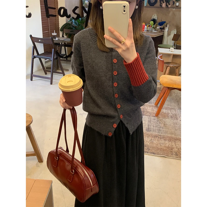 FUGUI RICH【奶芙草莓】小个子秋季新款撞色毛织开衫百搭法式上衣