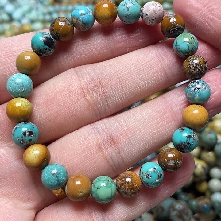 绿松石未镶嵌7.8左右的